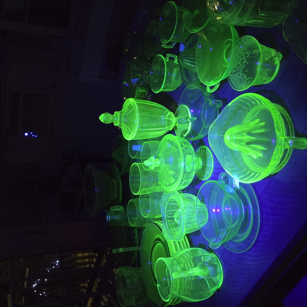 Green Glow Party Decorations Set